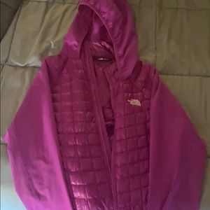 North face Light Weight Jacket